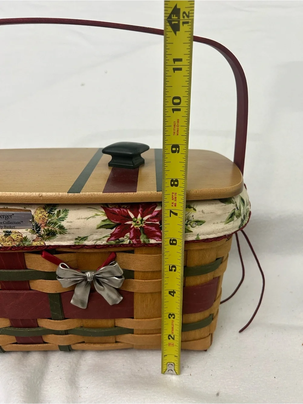 Longaberger 2008 Christmas Collection “Wrapt It Up” Basket